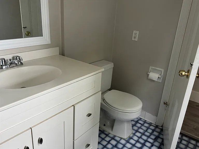 13 Quincy St #B — Photo 18