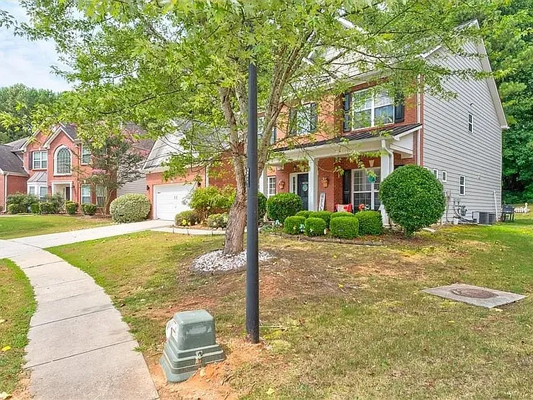 380 Simonton Crest Dr — Photo 35