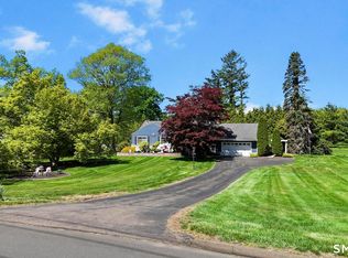 47 Featherbed Ln, Branford, CT 06405