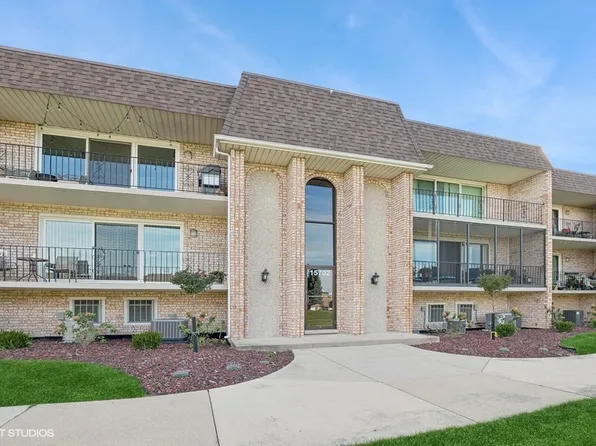 15702 Brassie Ct APT 2N, Orland Park, IL 60462