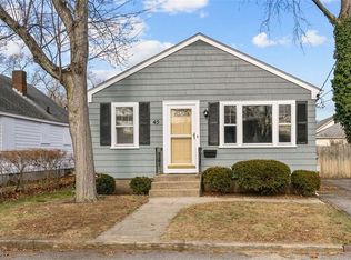 45 Dryden Blvd, Warwick, RI 02888