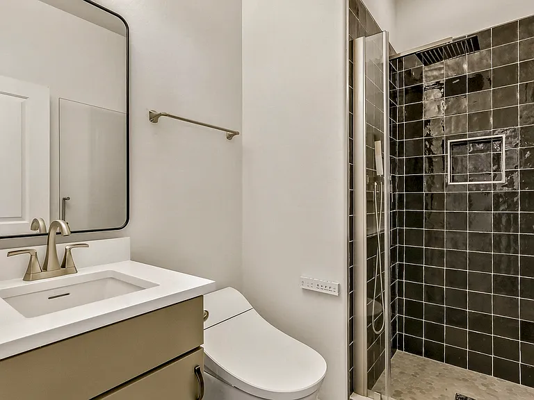 2567 W Pikes Peak Dr — Photo 7