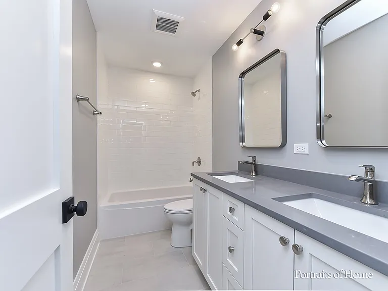 2135 N Lakewood Ave #1 — Photo 29