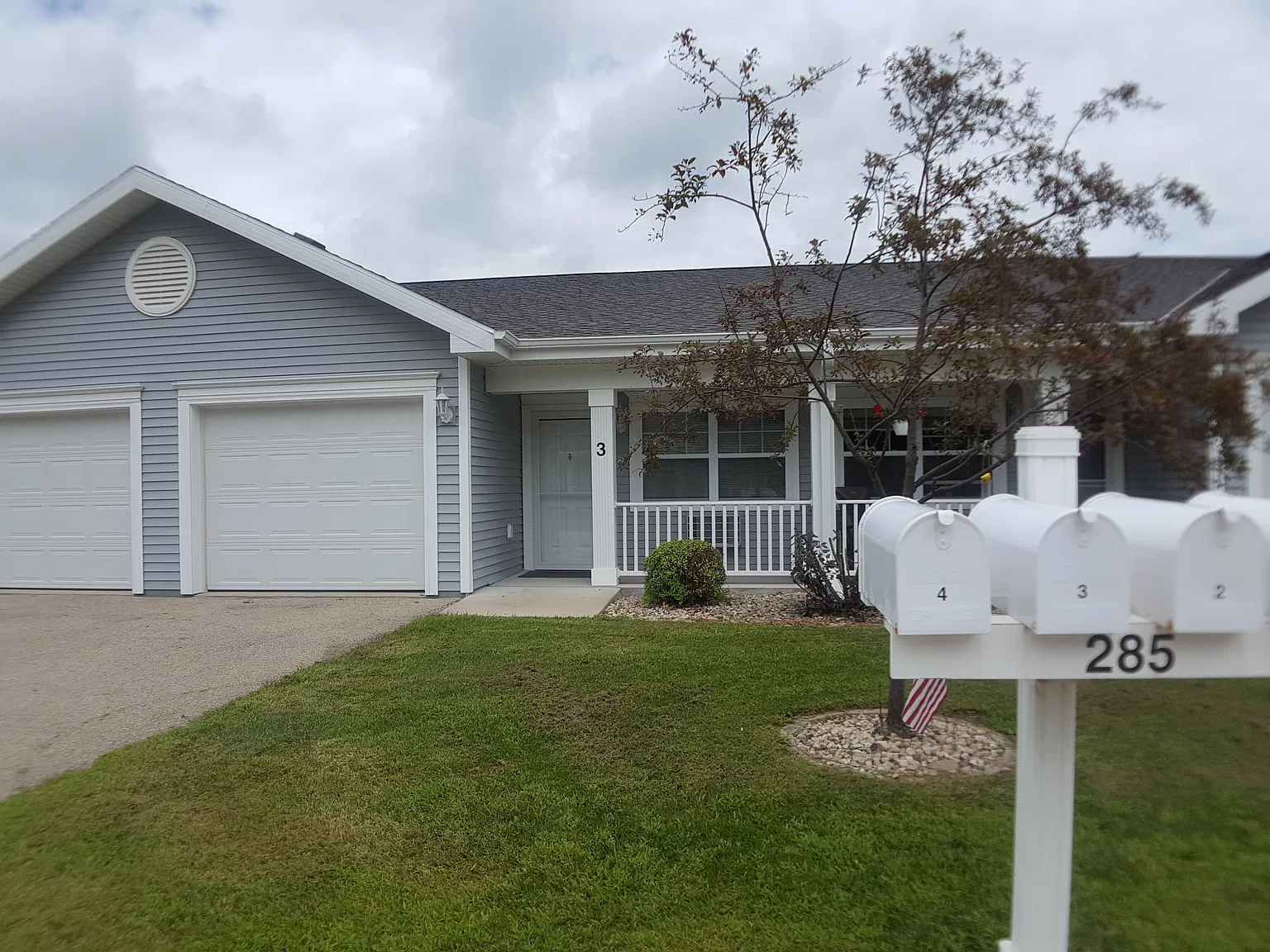 2 bed, 967 sqft, $1,000 — Photo 2