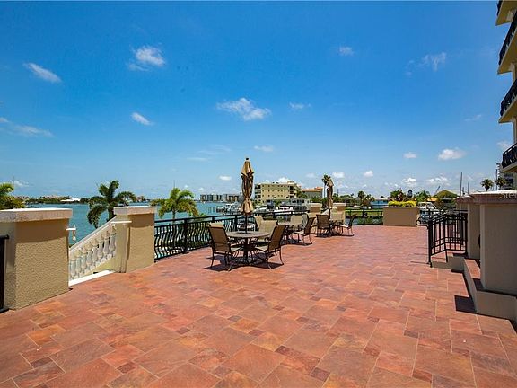 5th image of 202 Windward Psge APT 301