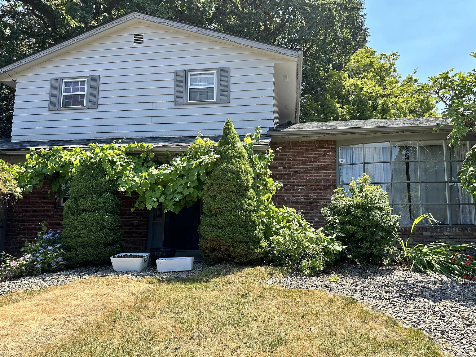 1458 Greenwood Drive Northeast - 1 — Photo 2