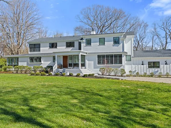 16 Porters Cove Rd, Hingham, MA 02043