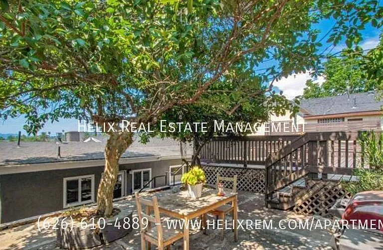 812 Merwin St — Photo 16