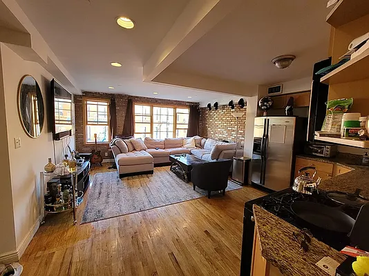 Rented by ONE Manhattan Real Estate | media 6