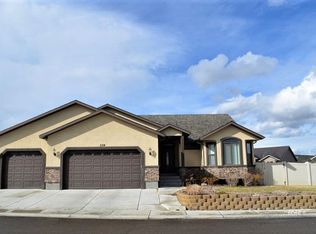 204 Brookwood Dr, Elko, NV 89801