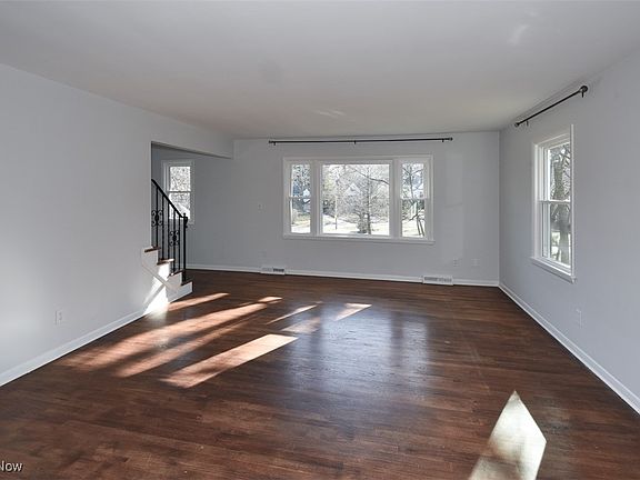 3rd image of 1700 S Belvoir Blvd
