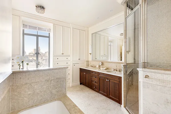 Sold by Compass | media 9