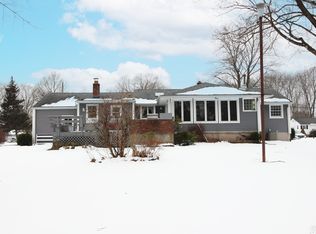 11 Angel Place, North Haven, CT 06473