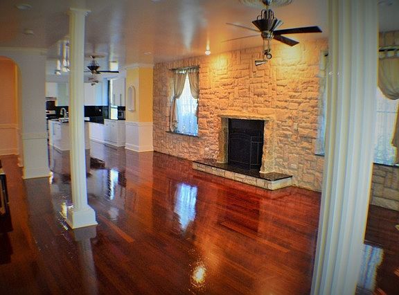 4th image of 301 S Rosewood Ave