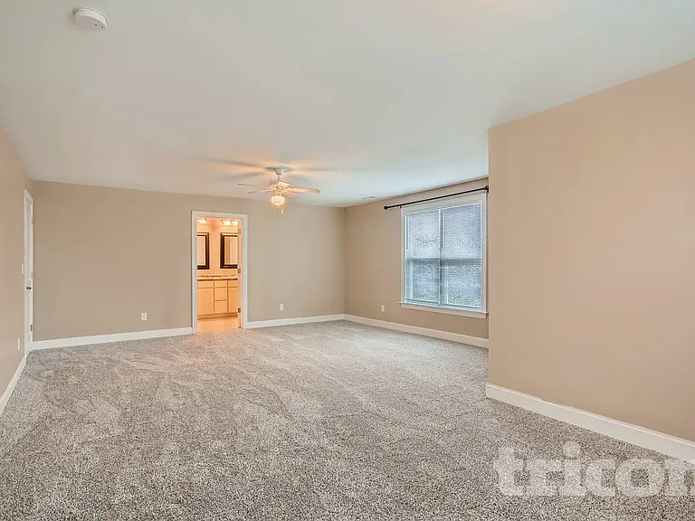 247 Young Ave SW — Photo 9