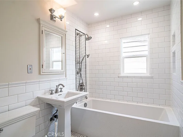 348 W Spazier Ave — Photo 14