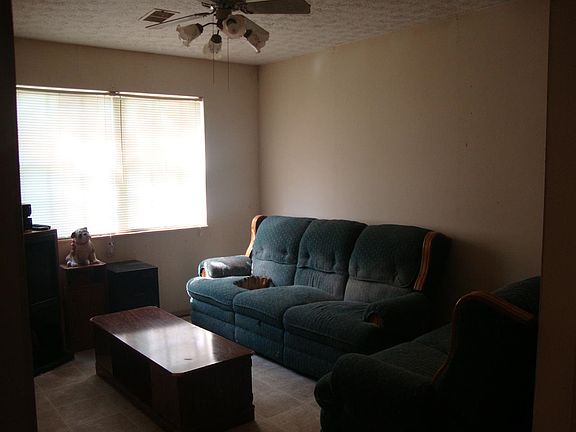 3rd image of 714 Kimberly Ct