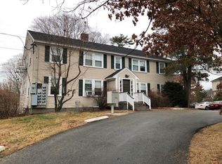 120 North Ave APT 8, Abington, MA 02351