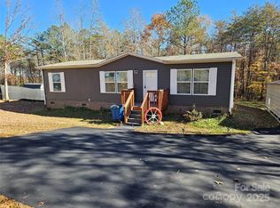 144 River Breeze Dr, Morganton, NC 28655