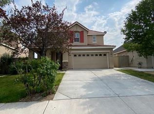 9170 Hummer Dr, Reno, NV 89521