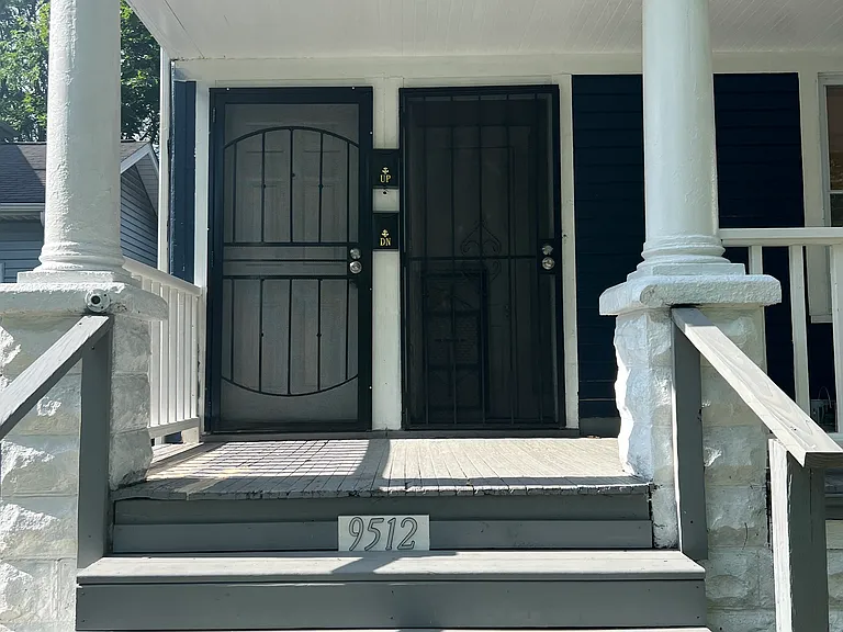 Front porch entrance