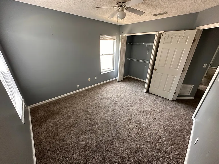 12550 Castlemain Trl — Photo 8