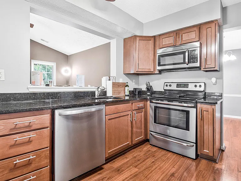 4037 Broadbill Cir — Photo 12