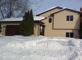 7824 Dupont Ave N, Brooklyn Park, MN 55444