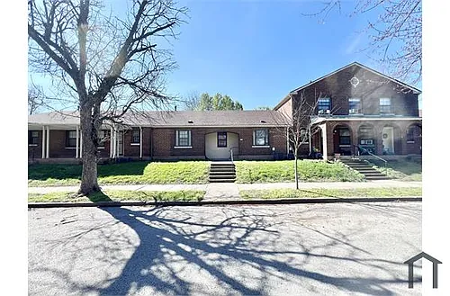 21 College Ct Photo 1