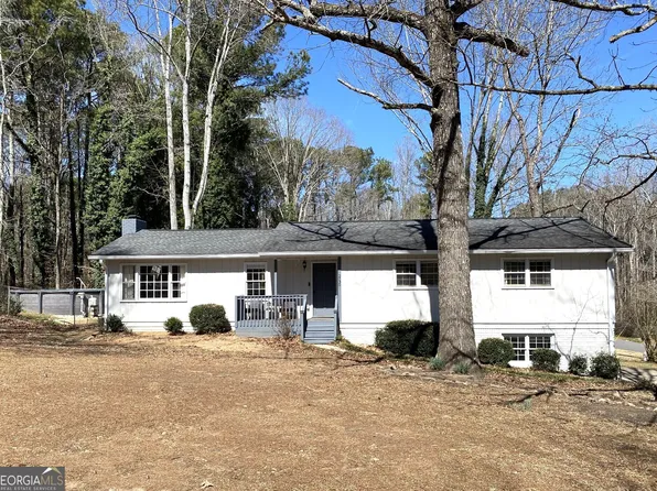 2730 Meadow View Dr, Acworth, GA 30102