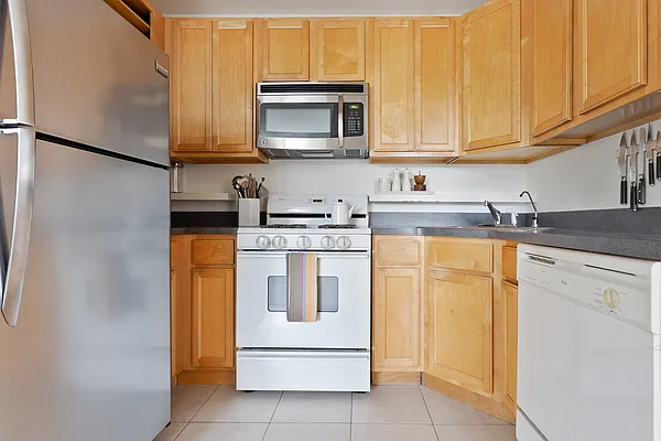 Sold by Compass | media 4