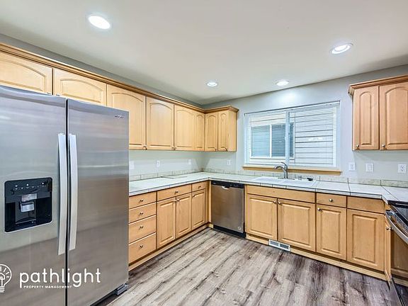 5th image of 18121 96th Ave E