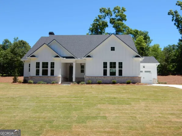 618 Sweetgrass Dr, Demorest, GA 30535