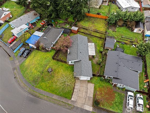 3rd image of 645 S 91st Street