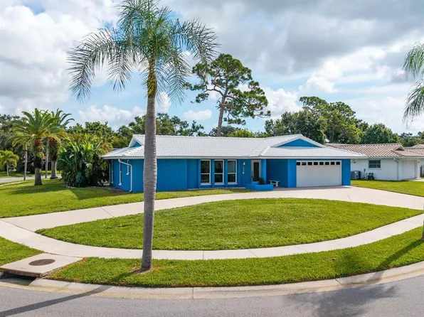 2703 Coventry Dr, Sarasota, FL 34231