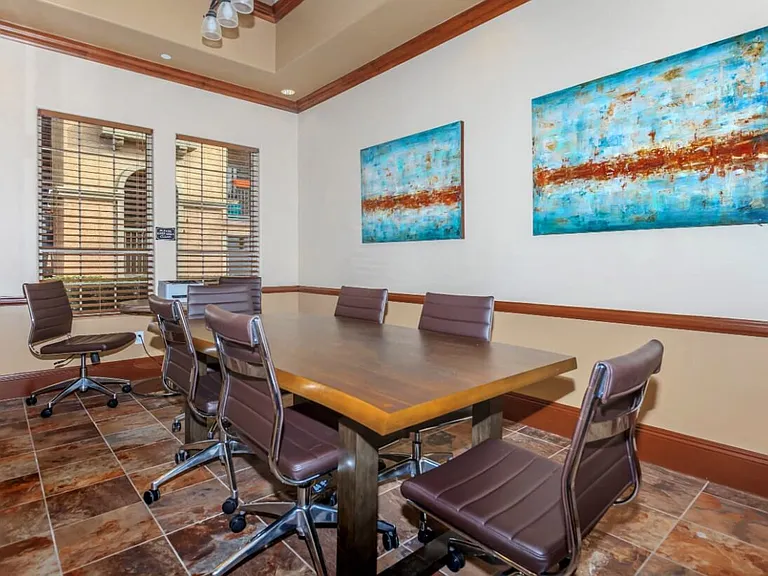 Montecito Pointe Apartments — Photo 14