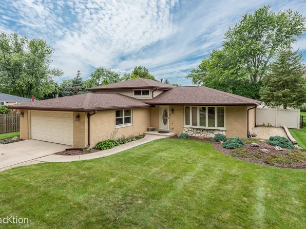 9S150 Florence Ave, Downers Grove, IL 60516