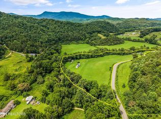 4845 Pearl Valley Rd, Sevierville, TN 37876