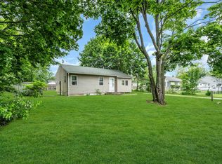 625 Scherger Ave, East Patchogue, NY 11772