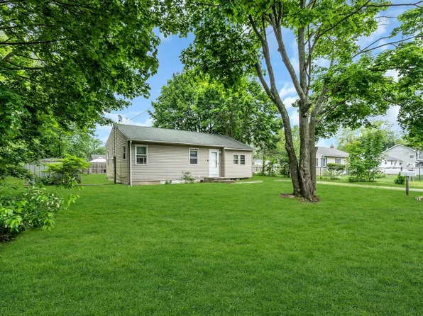 625 Scherger Avenue, East Patchogue, NY 11772