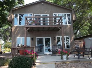 7463 Twin Lakes Rd, Manson, IA 50563
