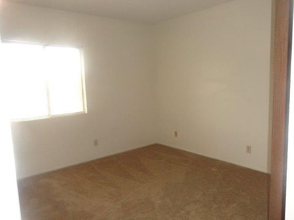 5th image of 940 N Alvernon Way APT F