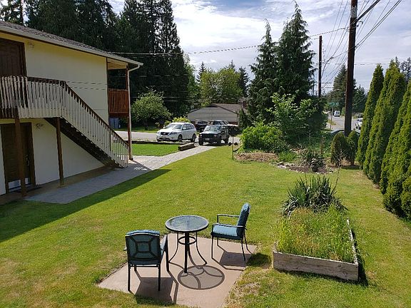 4th image of 9931 49th Dr NE