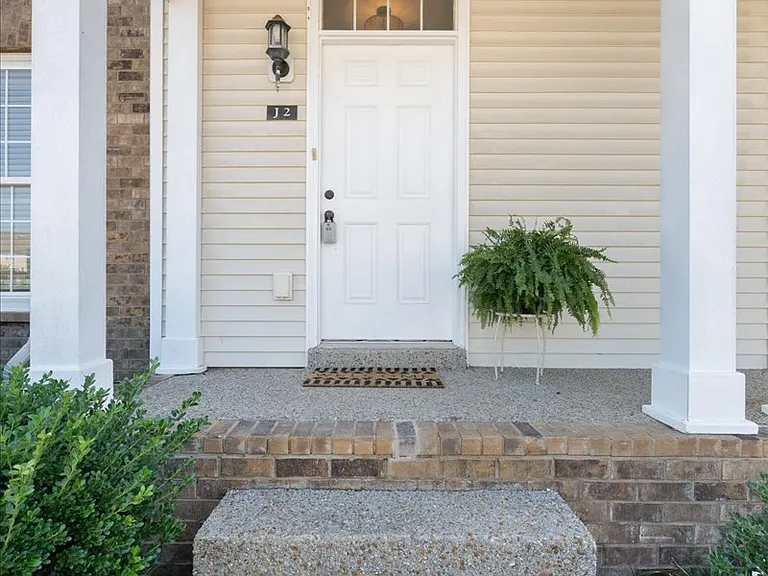 2271 Dewey Dr #J2 — Photo 14