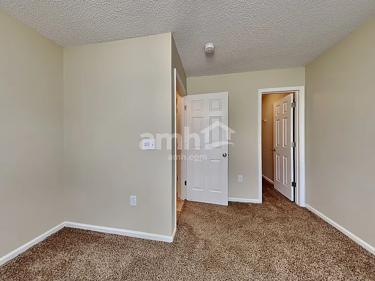 5006 Athol St — Photo 14