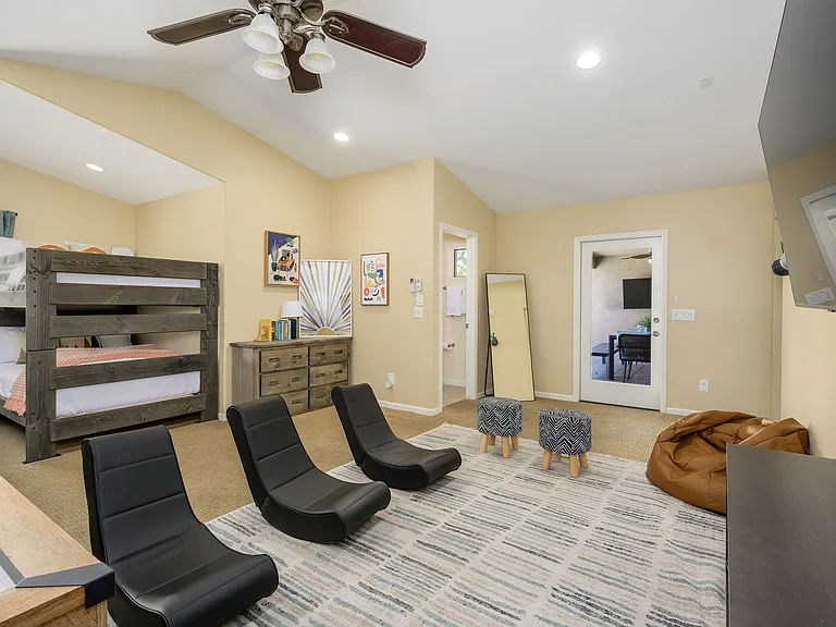 5638 E Helena Dr — Photo 48