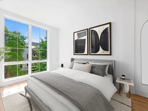 1019 Hancock Street image 4 of 10