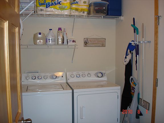 5th image of 106 Brookside Glen Dr