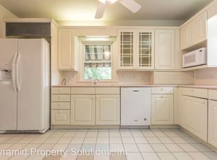 874 41st St, Des Moines, IA 50312