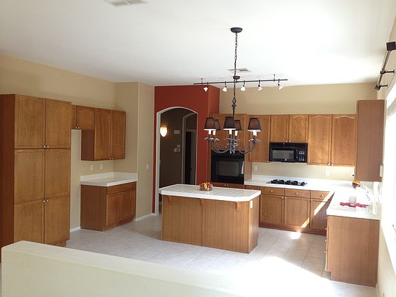 5th image of 10553 Sunblower Ave
